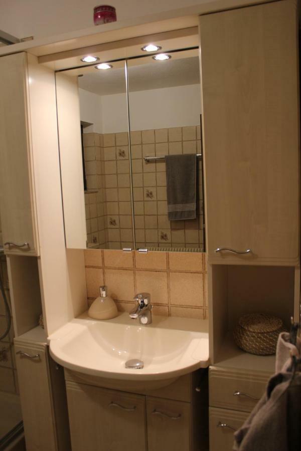 Kleine Ferienwohnung Инцлинген Экстерьер фото